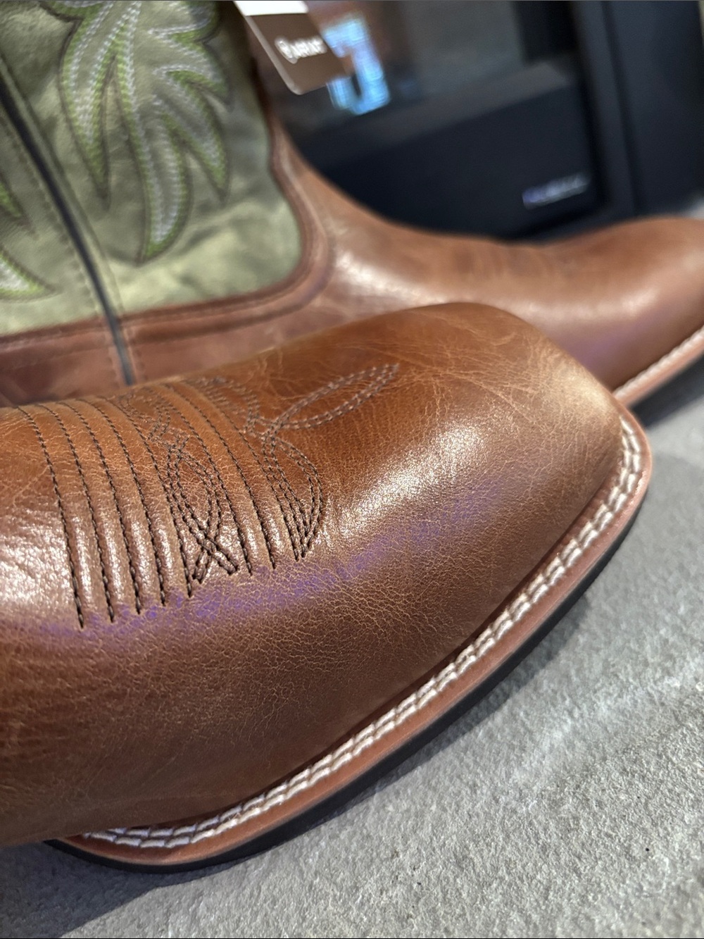 Ariat Slingshot Dark Tan/Easy
Green,ATS,Smartlite Sole,leather,square,Western - Picture 10 of 15